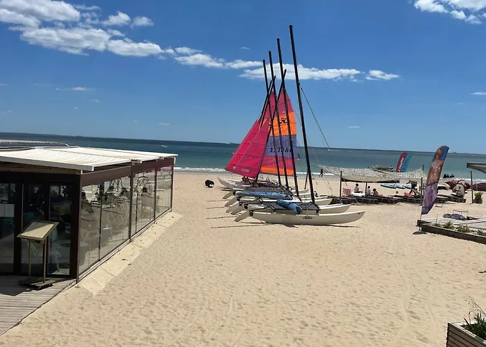 Les Voiles De شقة